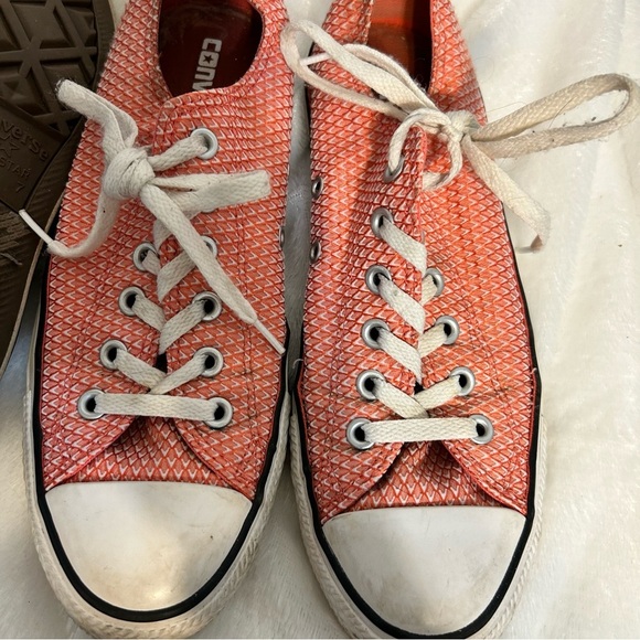 Women’s size 9 Converse All-Star Magenta and Coral Sneakers - Picture 10 of 13